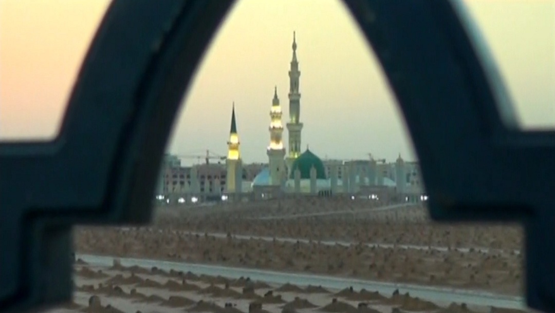 نماهنگ زیبا از مکه مکرمه با صدای علیرضا عصار