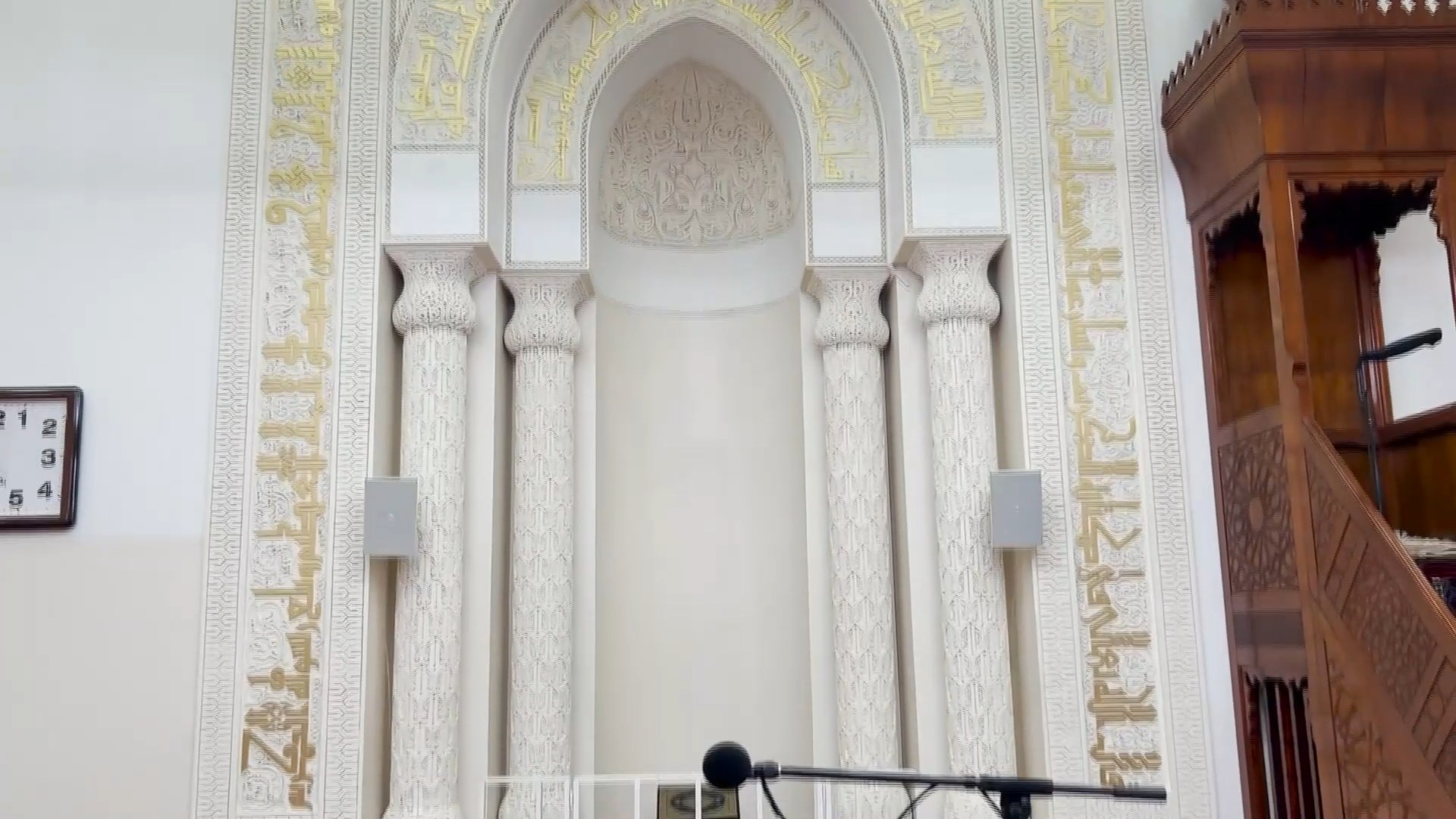  مسجد قبلتین- ستاد حج و زیارت و اربعین صدا و سیما